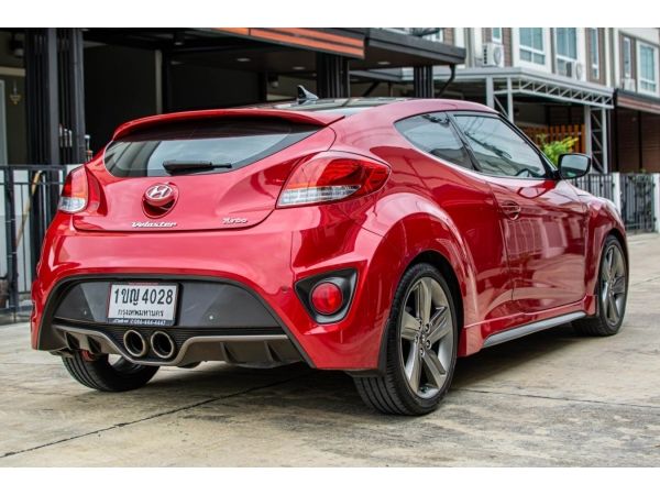 HYUNDAI VELOSTER 1.6 SPORT รถสปอร์ต เครื่องเทอร์โบ หลังคาแก้วทั้งบาน จัดส่งรถฟรีถึงหน้าบ้านท่านทั่วประเทศไทย รูปที่ 2