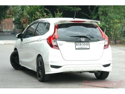 2017  HONDA JAZZ 1.5 S *รถมือเดียว สภาพดี *ฟรีดาวน์ แถมประกันภัย รูปที่ 2