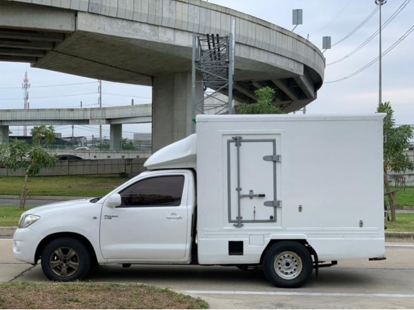 2010 Toyota Hilux Vigo 2.5 SINGLE  J  ตู้ทึบ รูปที่ 2