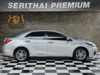 TOYOTA COROLLA ALTIS 1.6G ปี 2016 สีบรอนซ์เงิน รูปที่ 2