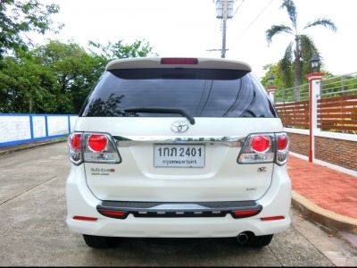 toyota fortuner 3.0 v 2wd ปี2013 รูปที่ 2