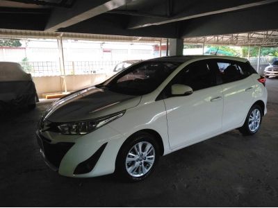 Toyota Yaris hatchback 1.2E สีขาว​ ปี2017 รูปที่ 2