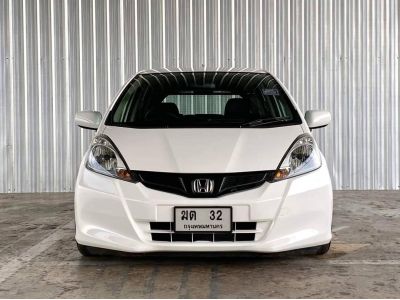 Honda Jazz GE 1.5 S i-VTEC M/T 2011 รูปที่ 2