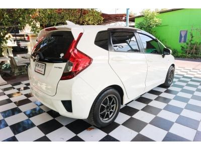 HONDA JAZZ GK 1.5 i-vtec มือเดียวออกห้าง ไมล์แท้เช็คศูนย์ รูปที่ 2