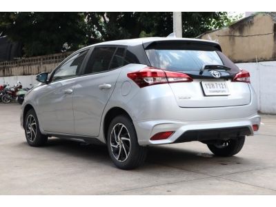 2020 Yaris 1.2Spot premium AT โตโยต้าชัวร์บางกอก รูปที่ 2