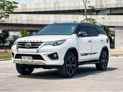 2017 TOYOTA FORTUNER 2.8 4WD TRD SPORTIVO BLACK TOP รูปที่ 2