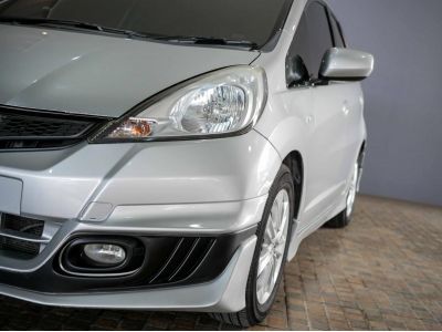 HONDA JAZZ 1.5V เกียร์AT ปี11 รูปที่ 2