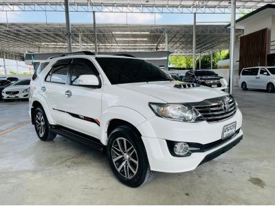 TOYOTA FORTUNER 2.5V 2WD Auto รถปี 2015 รูปที่ 2