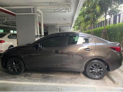 Mazda2 sky active 2017เจ้าของใช้เองออกศูนย์มือ 1 รูปที่ 2