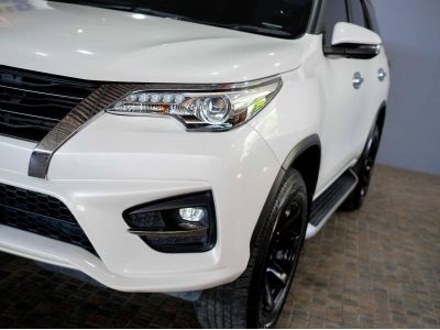 TOYOTA FORTUNER 2.4V 4WD เกียร์AT ปี18 รูปที่ 2