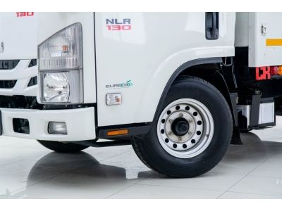 2021 ISUZU ELF NLR 130 รถบรรทุกสินค้า ผ่อนเพียง 7,176 บาท  12เดือนแรก รูปที่ 2