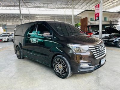 2019 HYUNDAI H-1  2.5 CRDi Deluxe รูปที่ 2