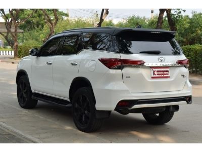 Toyota Fortuner 2.8 (ปี 2016) TRD Sportivo SUV ราคา 1,0รถครอบครัว เบาะ 3 แถว แอร์ 3 ตอน น่าใช้มาก✅ ผ่อนได้สูงสุด 72 งวด ✅ ผ่อนเริ่มต้นที่ 21,xxx บาท ✅ ไมล์แท้ 8 หมื่นกว่าโล ✅ ตัวพิเศษ TRD Sportivo 4WD รูปที่ 2