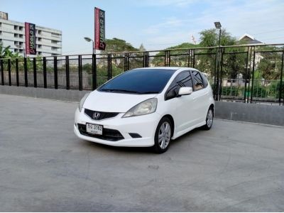 Honda Jazz 1.5 SV i-VTEC auto จด 2013 รูปที่ 2