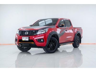 2020 NISSAN NP300 NAVARA DOUBLE CAB CALIBRE 2.5E BLACK CALIBRE 4DR  ผ่อนเพียง  4,981 บาท 12เดือนแรก รูปที่ 2