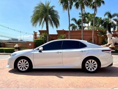 TOYOTA CAMRY 2.5 HYBRID PREMIUM E-CVT 2019 รูปที่ 2