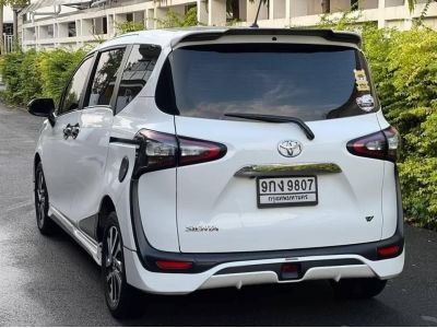 2017 TOYOTA NEW SIENTA 1.5 V TOP เครดิตดีฟรีดาวน์ รูปที่ 2