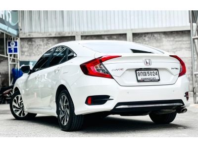 2019 Honda Civic FC 1.8E เครดิตดีฟรีดาวน์ รูปที่ 2