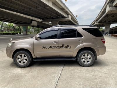 2009 TOYOYA FORTUNER 2.7 V สีน้ำตาล รถสวย ไม่มีชน เครื่องเบนซิน รูปที่ 2