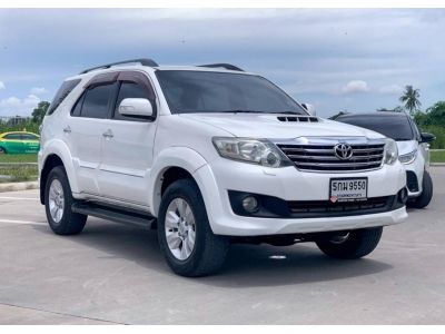 2012 TOYOTA FORTUNER 3.0​ V​ 4WD​ เครดิตดีฟรีดาวน์ รูปที่ 2