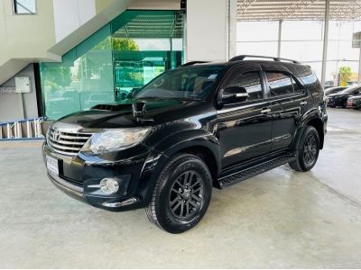 2015 TOYOTA FORTUNER  2.5V 2WD เครดิตดีฟรีดาวน์ รูปที่ 2