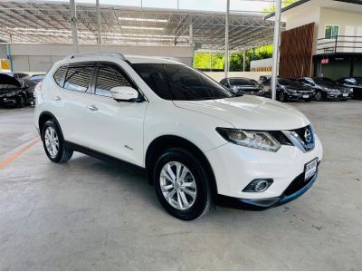 2016 NISSAN X-TRAIL 2.0V 4WD Hybrid เครดิตดีฟรีดาวน์ รูปที่ 2