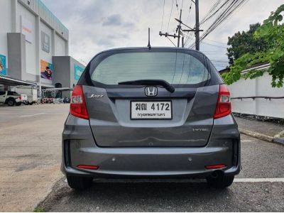 Honda jazz 1.5 SV 2011 AT รูปที่ 2