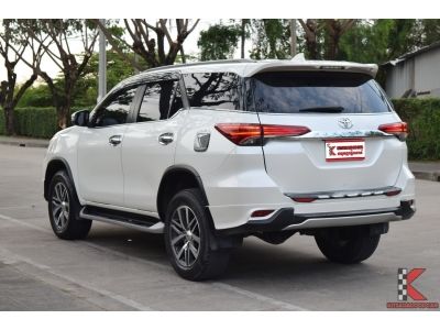 Toyota Fortuner 2.4 (ปี 2017) V SUV รูปที่ 2