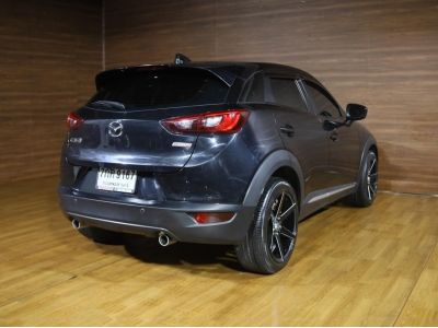 MAZDA CX-3  1.5 XDL 2018 CX-3 นอกจากจะเป็นพวกคนรุ่นใหม่ที่ชอบขับรถแล้ว ยังชอบรูปลักษณ์และอุปกรณ์ภายในที่มีความทันสมัย รูปที่ 2