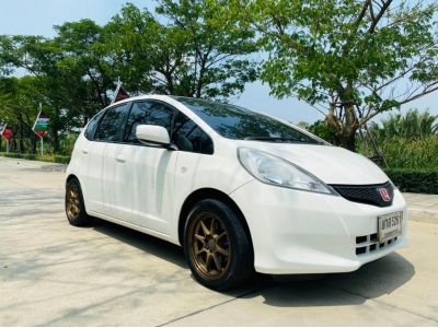 Honda Jazz 1.5V 2013 รูปที่ 2