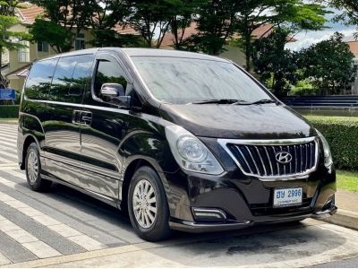 2017 Hyundai H1 Elite รถตู้สวยอย่างหรู รูปที่ 2