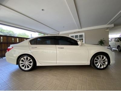 2013 Honda Accord G9 2.4 Tech รถบ้านแท้ ไมล์ 141,xxx เช็คศูนย์ทุกระยะ Top สุดของรุ่น มี Sunroof พร้อมเรดาร์ควบคุมความเร็วอัตโนมัติ ระบบช่วยเบรคอัตโนมัติ CMBS เบาะปรับไฟฟ้า พร้อม Memory Seat กล้องมุมอั รูปที่ 2