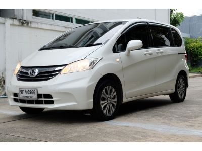 Honda freed 2012 minor change รูปที่ 2