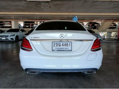 Mercedes-Benz C-Class C300E 2.0 Avantgarde Facelift (Ckd) ปี 19 AT (รถมือสอง ราคาดี เจ้าของขายเอง รถสวย สภาพดี ไมล์แท้) รูปที่ 2