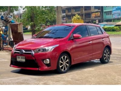 2015 Toyota Yaris 1.2G AT รถใช้น้อย สวยน่าใช้ รูปที่ 2