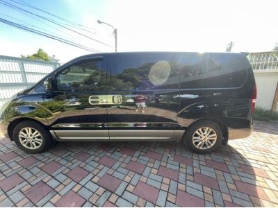 ขาย Hyundai H1 Deluxe ปี 2011 รถบ้านมือเดียวจากห้าง รูปที่ 2