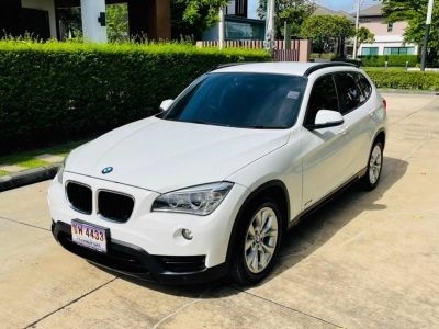 BMW X1 sDRIVE Sport 18i  Lci E84 สีขาว ปี 2013 รูปที่ 2