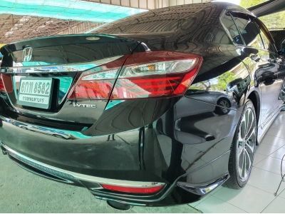 2017 Honda ACCORD 2.0 EL i-VTEC รถเก๋ง 4 ประตู รถบ้านแท้ รูปที่ 2