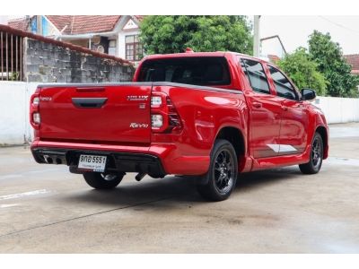 โตโยต้าชัวร์ ฟรีดาวน์ Revo D-Cab 2.8 GR Sport ปี 21 รถทดลองขับจากโตโยต้ามอเตอร์ รูปที่ 2