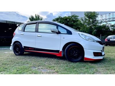 Honda Jazz 1.5 i-VTEC รุ่น V เกียร์ Auto ปี 2011 รูปที่ 2