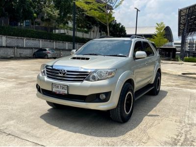 Toyota Fortuner 2.5 V 2WD A/T ปี 2014 รูปที่ 2