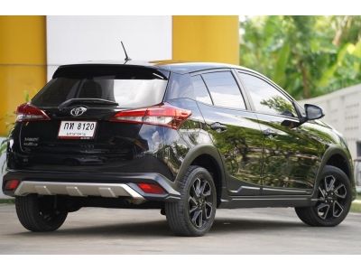 2019 TOYOTA YARIS CROOS 1.2 MID A/T สีดำ รูปที่ 2