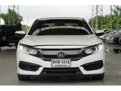 2017 HONDA CIVIC 1.8 E  A/T สีขาว รูปที่ 2