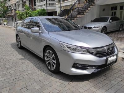 HONDA ACCORD 2.0 EL i-VTEC ปี 2017  รถบ้าน ไมล์น้อยมาก สภาพเอี่ยม รูปที่ 2