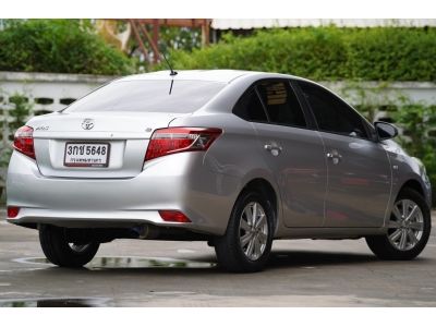 2013 TOYOTA VIOS 1.5 E  A/T สีเทา รูปที่ 2