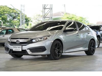 2016 honda civic1.8 E สีเทา รูปที่ 1