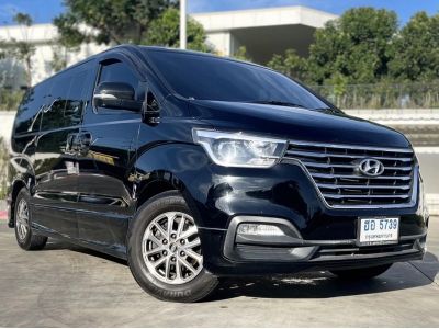 2018 HYUNDAI H1 DELUXE 2.5 เครดิตดีฟรีดาวน์ รูปที่ 2