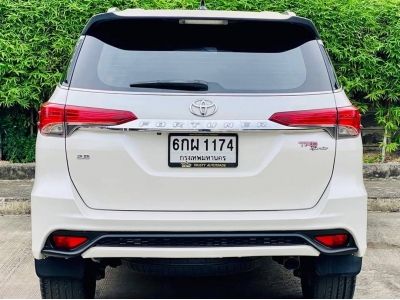 Toyota Fortuner 2.8 ปี2017 รูปที่ 2