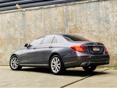 MERCEDES BENZ E220d 2.0 EXCLUSIVE W213 2016 รูปที่ 2