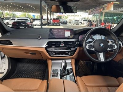 2018 BMW SERIES 5 530e 2.0 M-Sport G30 รูปที่ 2